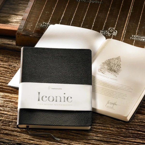 Hahnemuehle_Notebook_Iconic_A5_Schwarz-black_mood_web